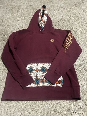 Hooey Maroon Pullover with Aztec print size large